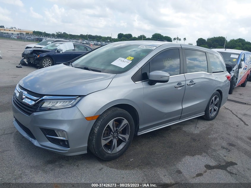 VIN 5FNRL6H82JB077516 2018 HONDA ODYSSEY TOURING