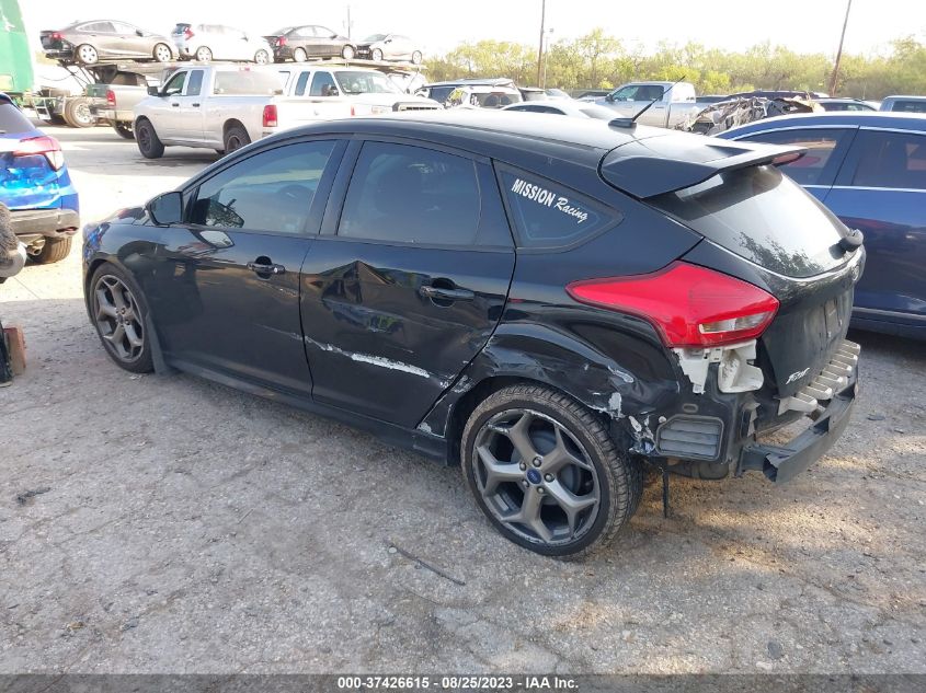 2016 FORD FOCUS SE - 1FADP3K24GL239319