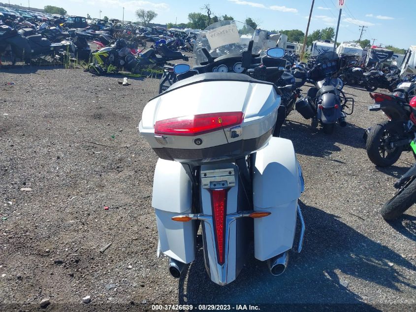 2015 VICTORY MOTORCYCLES CROSS COUNTRY TOUR - 5VPTW36N3F3039593