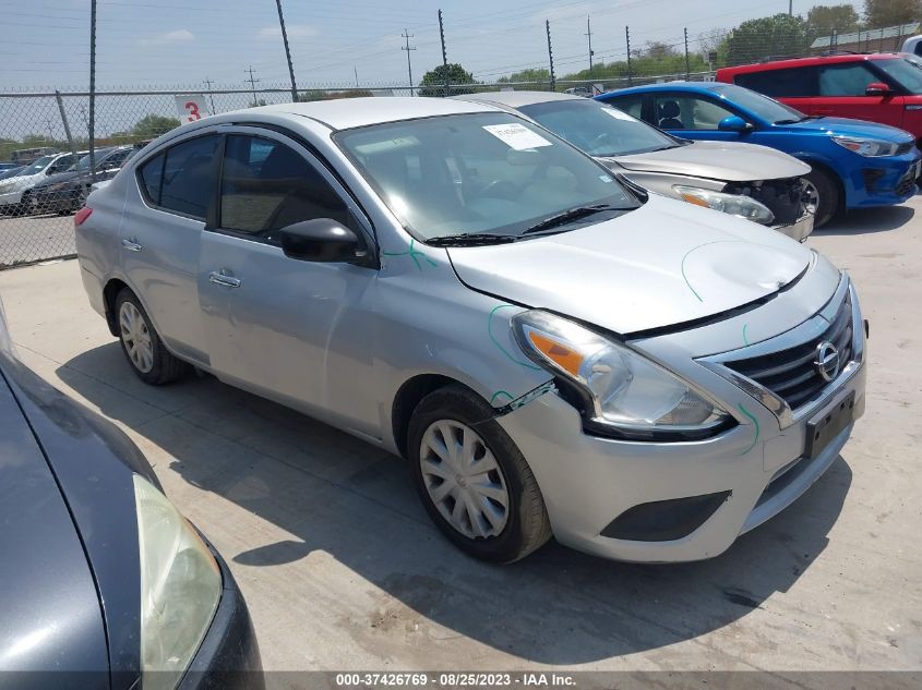 2015 NISSAN VERSA S PLUS - 3N1CN7AP0FL802761