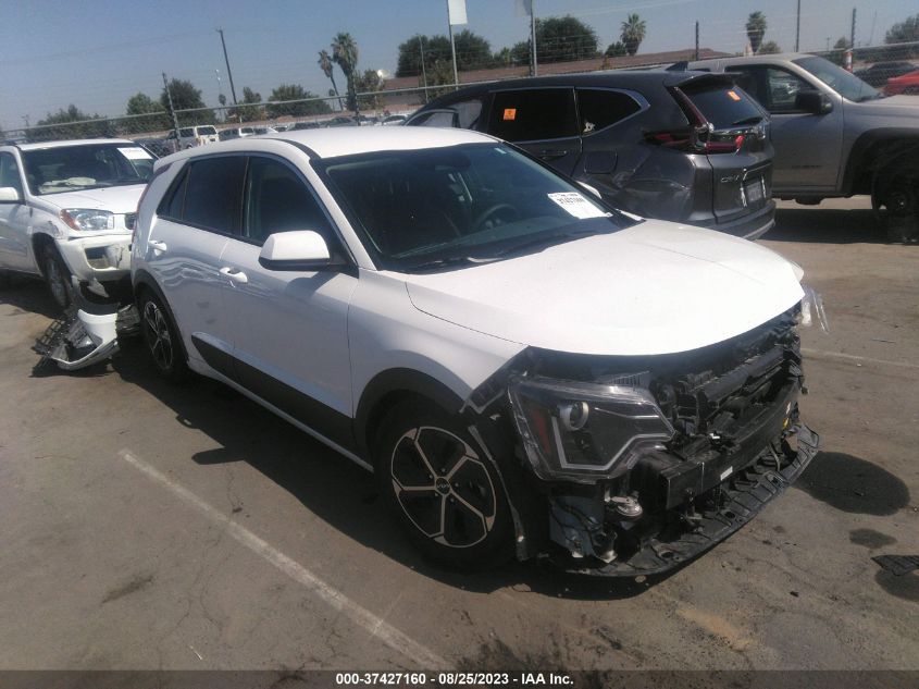 KNDCP3LE5P5069958 Kia Niro LX