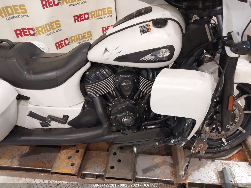 2019 INDIAN MOTORCYCLE CO. CHIEFTAIN DARK HORSE 56KTCDAA9K3381541