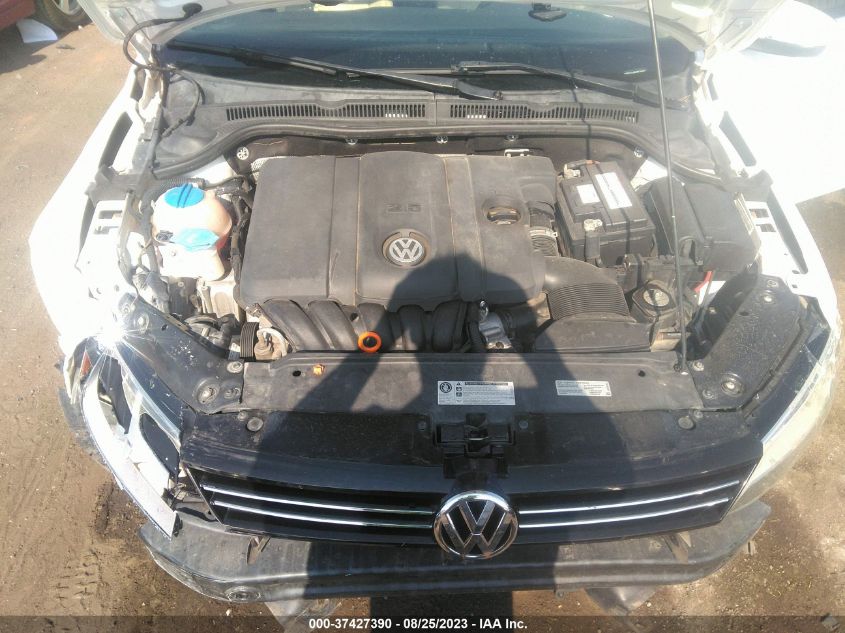 2013 VOLKSWAGEN JETTA SEDAN SE W/CONVENIENCE - 3VWDX7AJ8DM374823