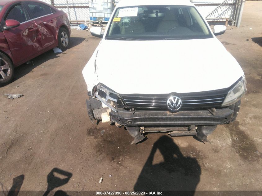 2013 VOLKSWAGEN JETTA SEDAN SE W/CONVENIENCE - 3VWDX7AJ8DM374823