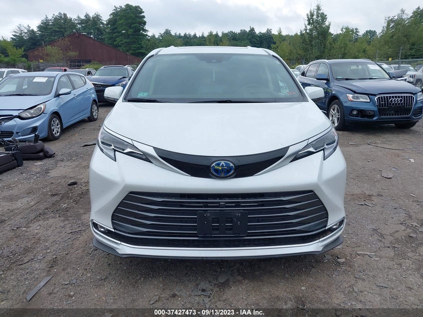 VIN 5TDESKFC3NS056449 2022 TOYOTA SIENNA PLATINUM