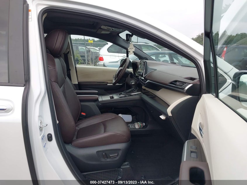 VIN 5TDESKFC3NS056449 2022 TOYOTA SIENNA PLATINUM