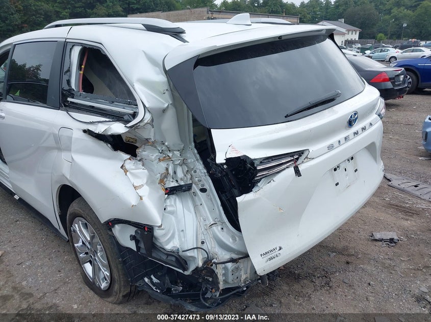 VIN 5TDESKFC3NS056449 2022 TOYOTA SIENNA PLATINUM
