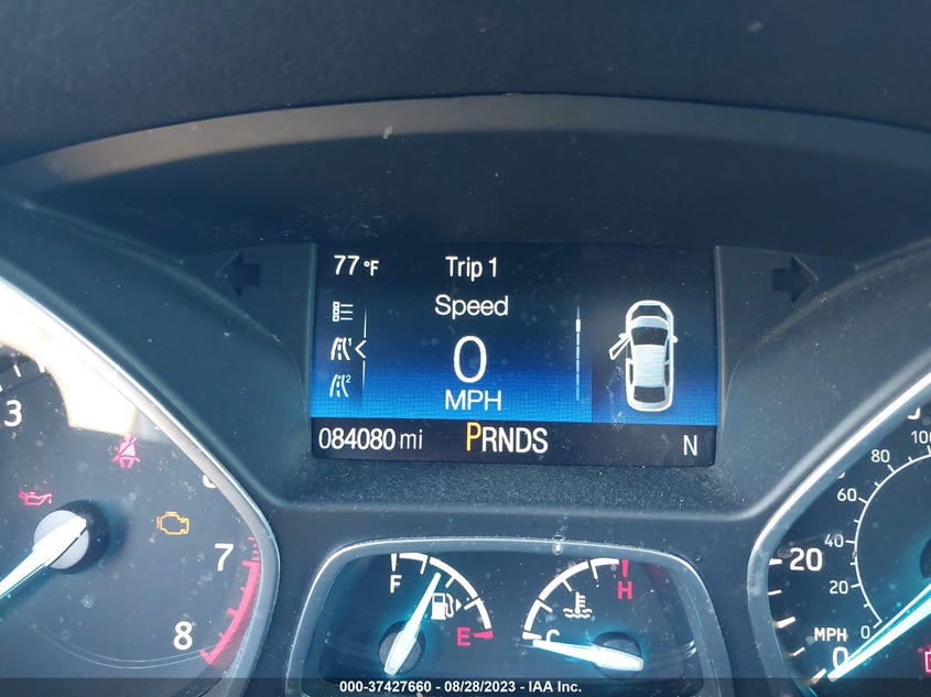 VIN 1FMCU9GD5HUC23049 2017 FORD ESCAPE SE