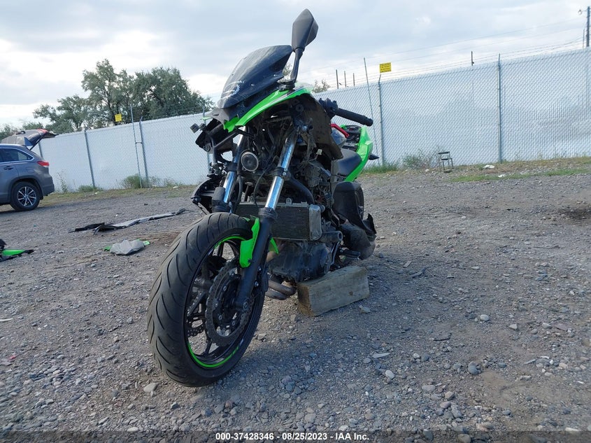 VIN JKAEXEK16HDA05256 2017 KAWASAKI EX650 F