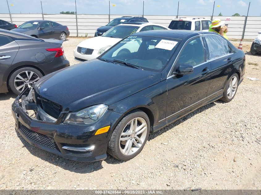 2014 MERCEDES-BENZ C-CLASS C 250 - WDDGF4HB4EA966613