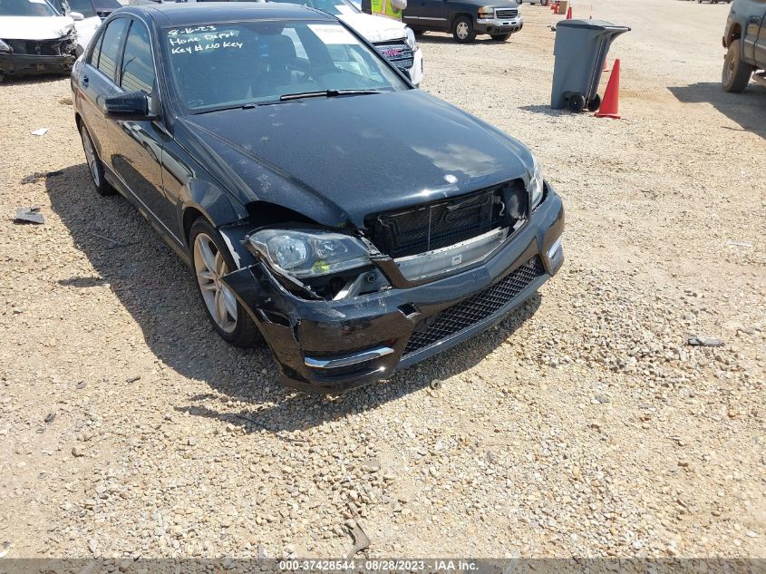 2014 MERCEDES-BENZ C-CLASS C 250 - WDDGF4HB4EA966613