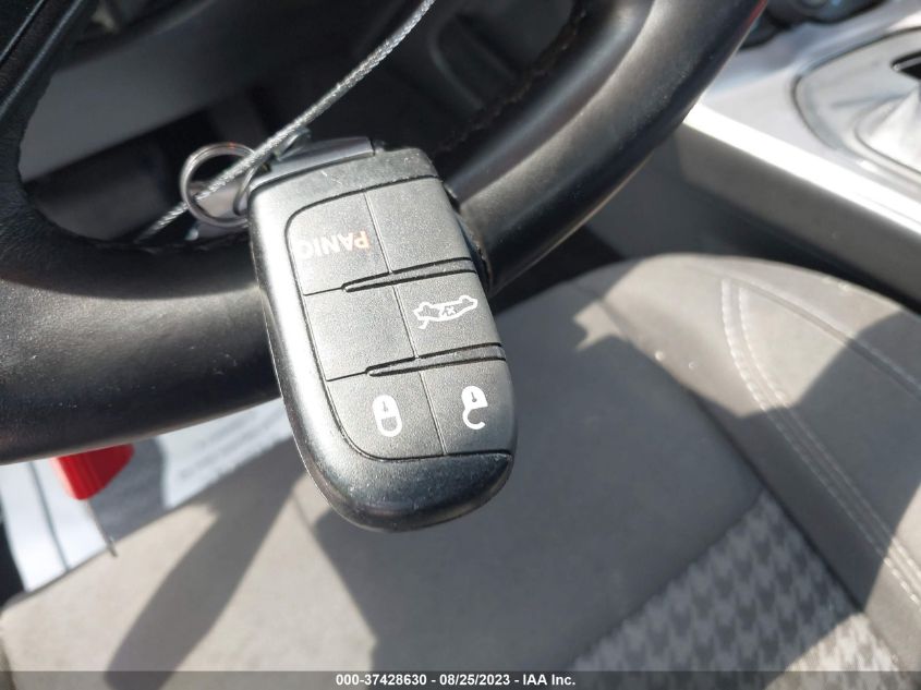 2019 DODGE CHALLENGER SXT - 2C3CDZAG1KH712649