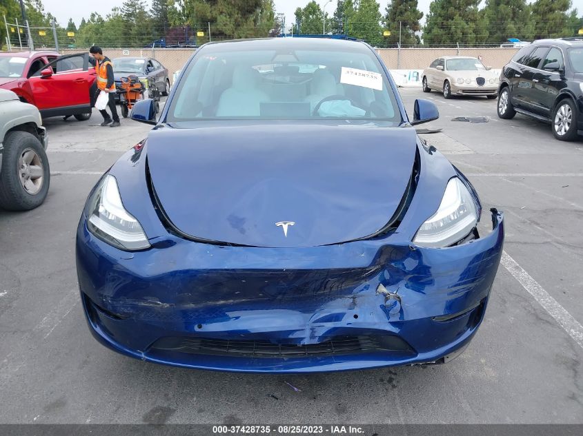 7SAYGDEE2NF432224 Tesla Model Y LONG RANGE 10