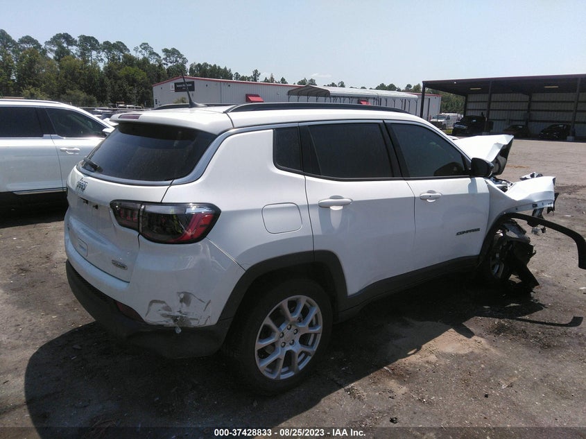 VIN 3C4NJDFB0NT195305 2022 JEEP COMPASS LATITUDE LUX