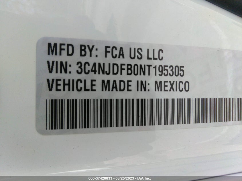 VIN 3C4NJDFB0NT195305 2022 JEEP COMPASS LATITUDE LUX