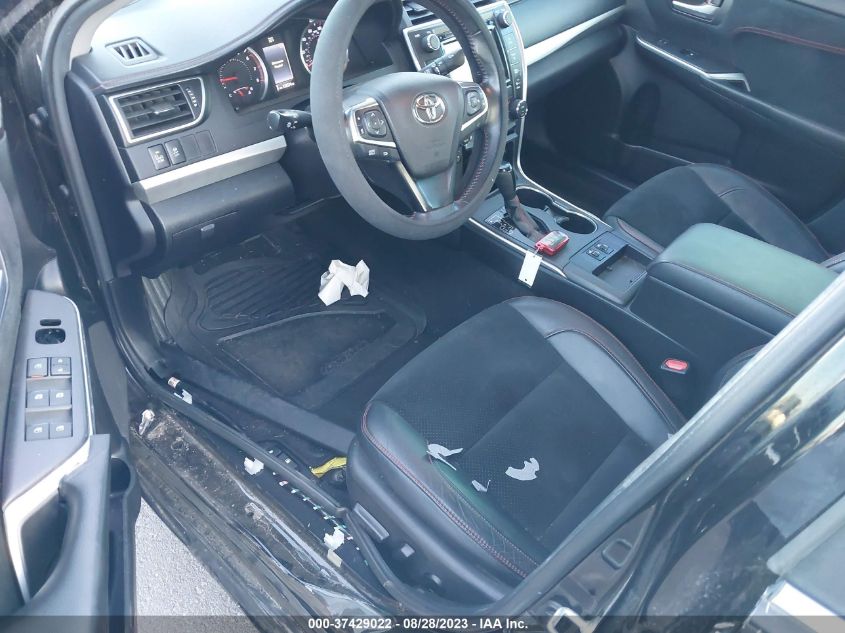 2015 TOYOTA CAMRY SE - 4T1BF1FK8FU938718