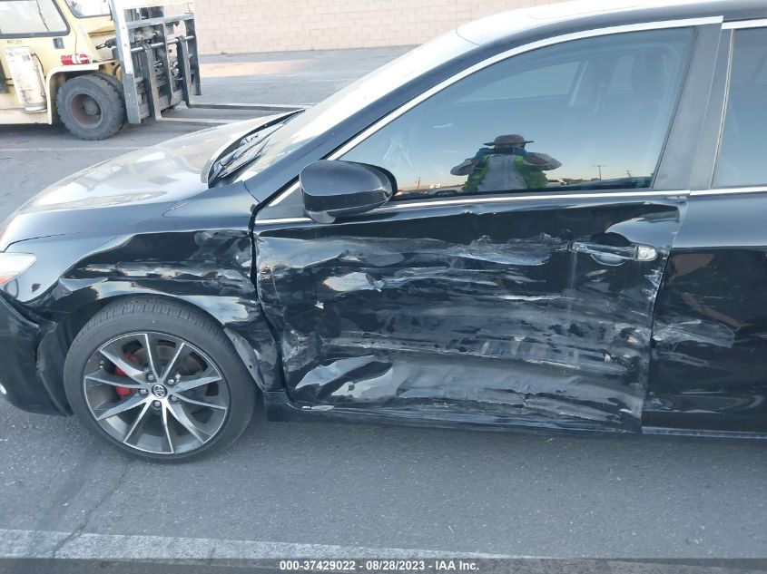 2015 TOYOTA CAMRY SE - 4T1BF1FK8FU938718