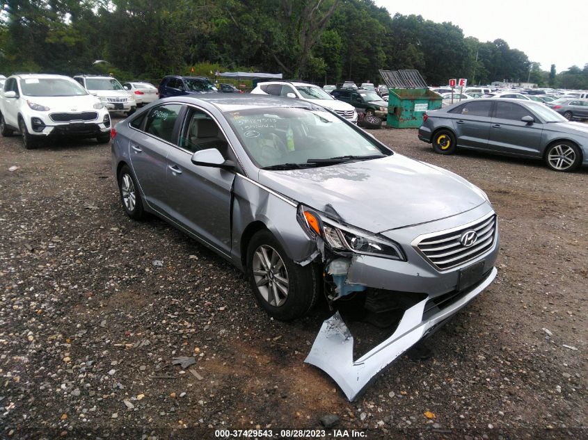 2015 HYUNDAI SONATA 2.4L SE - 5NPE24AF4FH129848