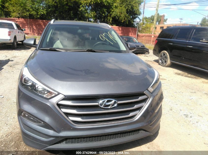 2017 HYUNDAI TUCSON SE - KM8J3CA40HU469703