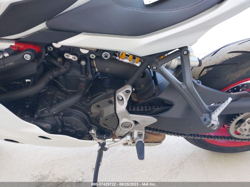 2018 DUCATI SUPERSPORT - ZDMVABDS8JB004091