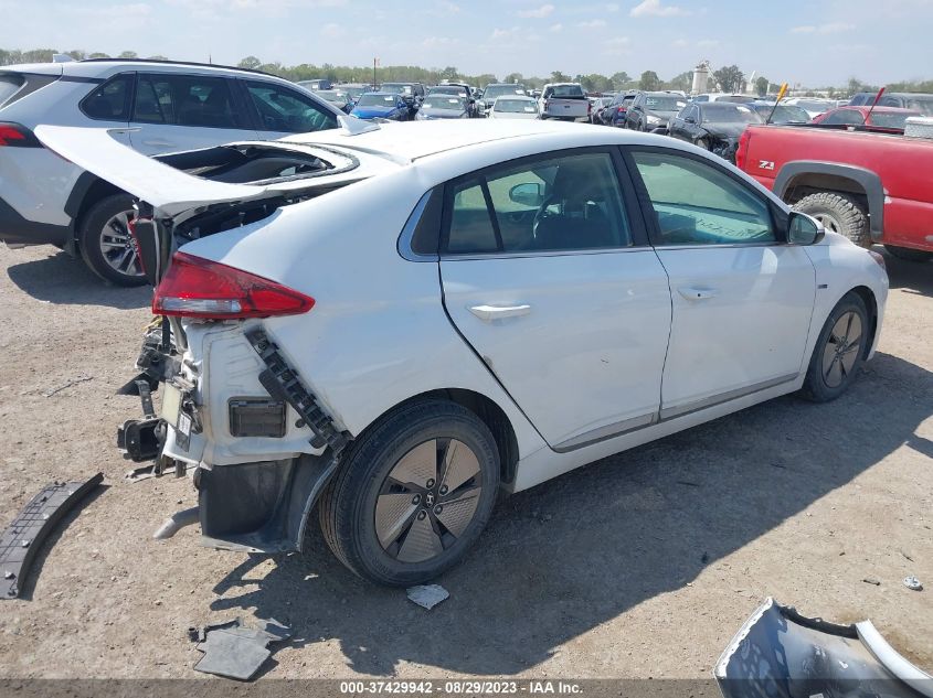 2020 HYUNDAI IONIQ HYBRID SE - KMHC75LC6LU215418