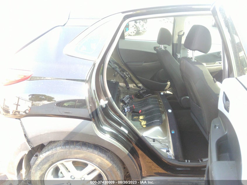 VIN KM8K12AA6MU635646 2021 HYUNDAI KONA SE