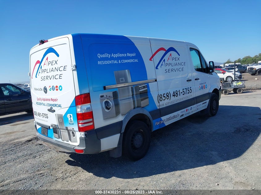 VIN WD3PE7CD3HP500822 2017 MERCEDES-BENZ SPRINTER CARGO VAN