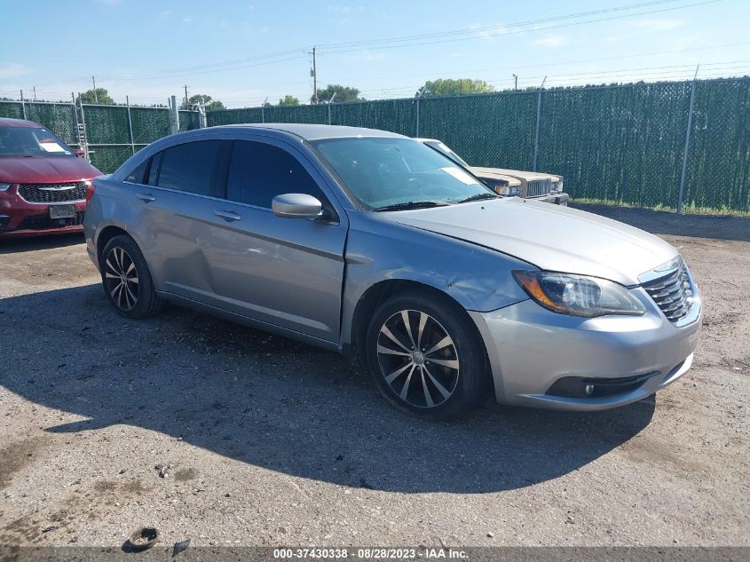 2013 CHRYSLER 200 TOURING - 1C3CCBBB3DN676695