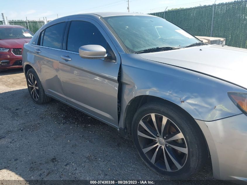 2013 CHRYSLER 200 TOURING - 1C3CCBBB3DN676695