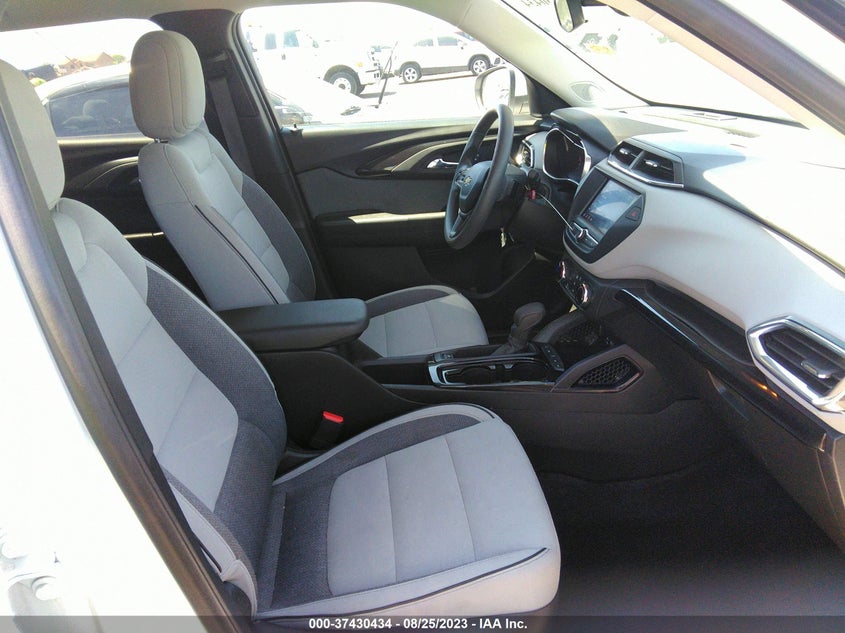 VIN KL79MRSL4MB165547 2021 CHEVROLET TRAILBLAZER LT
