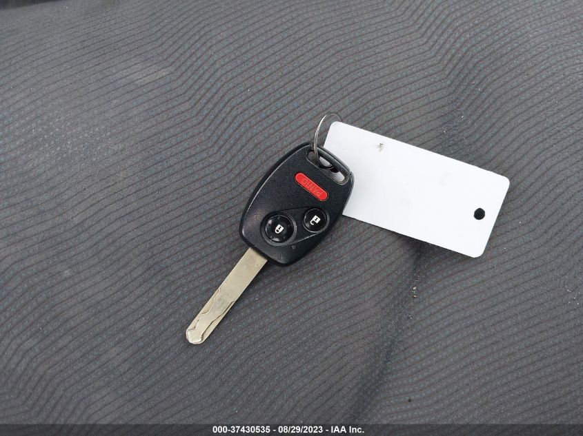 2013 HONDA FIT - JHMGE8H34DC082606