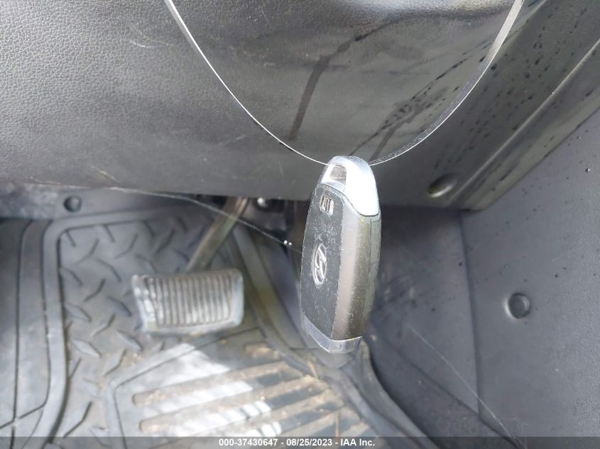 2018 HYUNDAI KONA SEL - KM8K62AA2JU095113