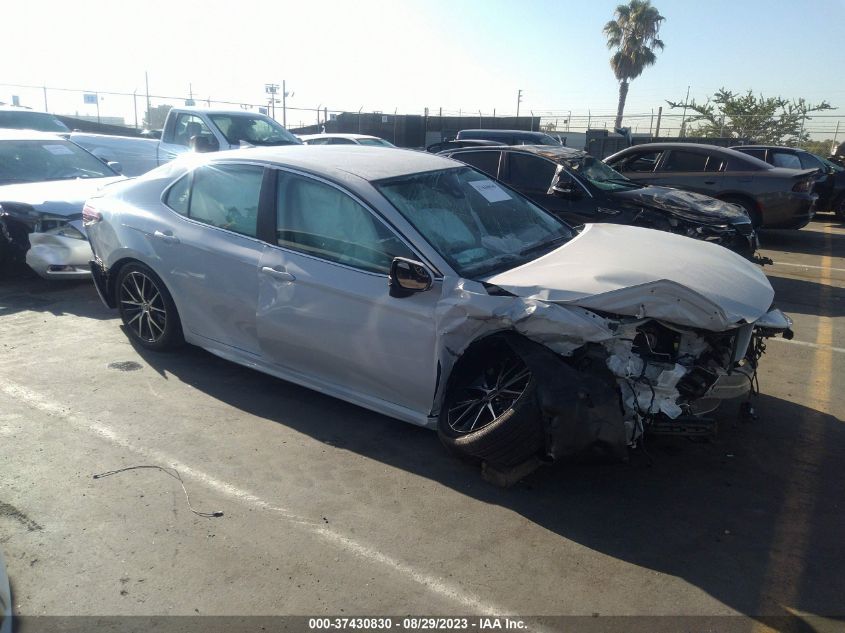 2022 TOYOTA CAMRY SE - 4T1G11AKXNU076581