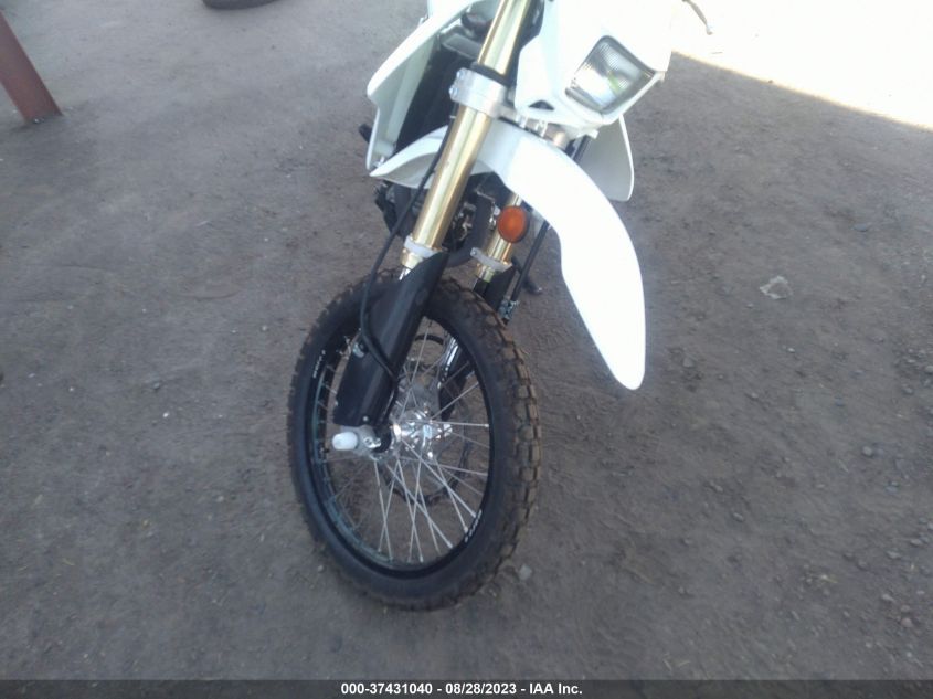 2022 SUZUKI DR-Z400 SM JS1SK44A1N7102722