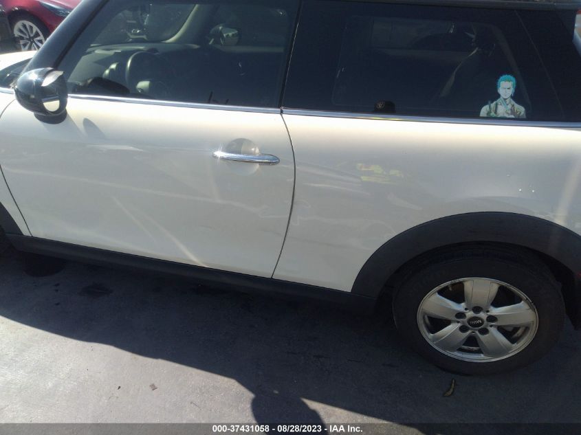 2015 MINI COOPER HARDTOP - WMWXM5C54FT942497