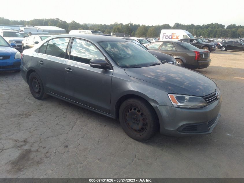 2013 VOLKSWAGEN JETTA SEDAN SE - 3VWDP7AJ0DM414683