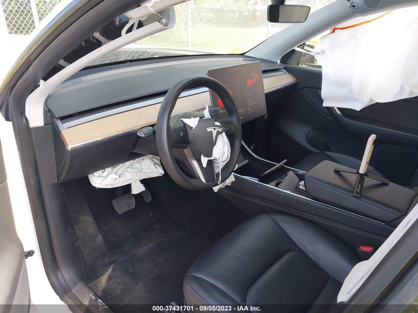 VIN 5YJYGDEE6LF049008 2020 TESLA MODEL Y