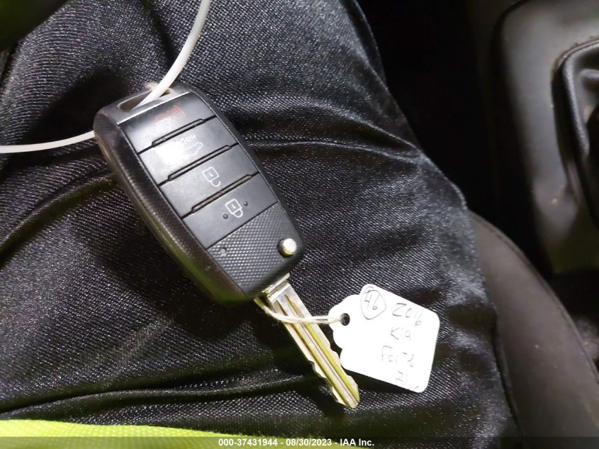 2016 KIA FORTE LX - KNAFK4A62G5614783