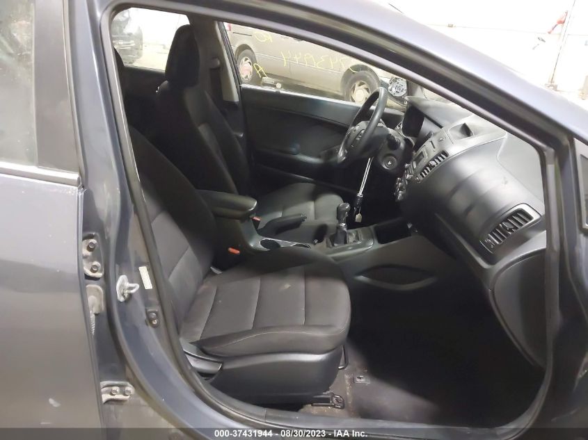 2016 KIA FORTE LX - KNAFK4A62G5614783