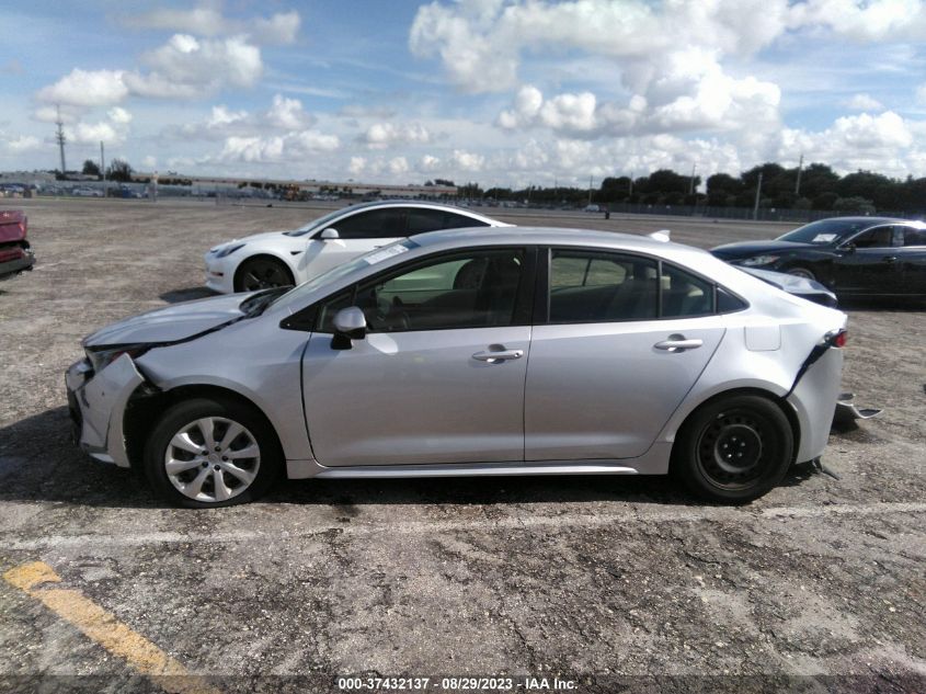 2022 TOYOTA COROLLA LE - JTDEPMAE7N3021047