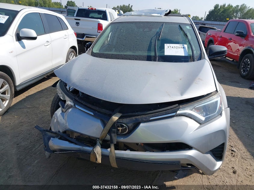 VIN 2T3ZFREV1JW504357 2018 TOYOTA RAV4 LE