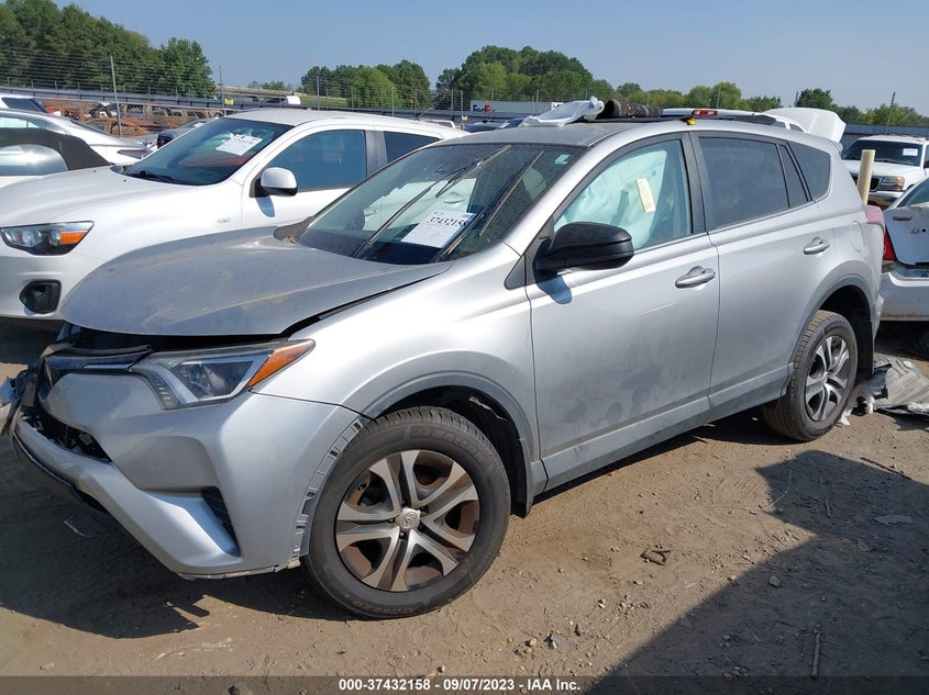 VIN 2T3ZFREV1JW504357 2018 TOYOTA RAV4 LE