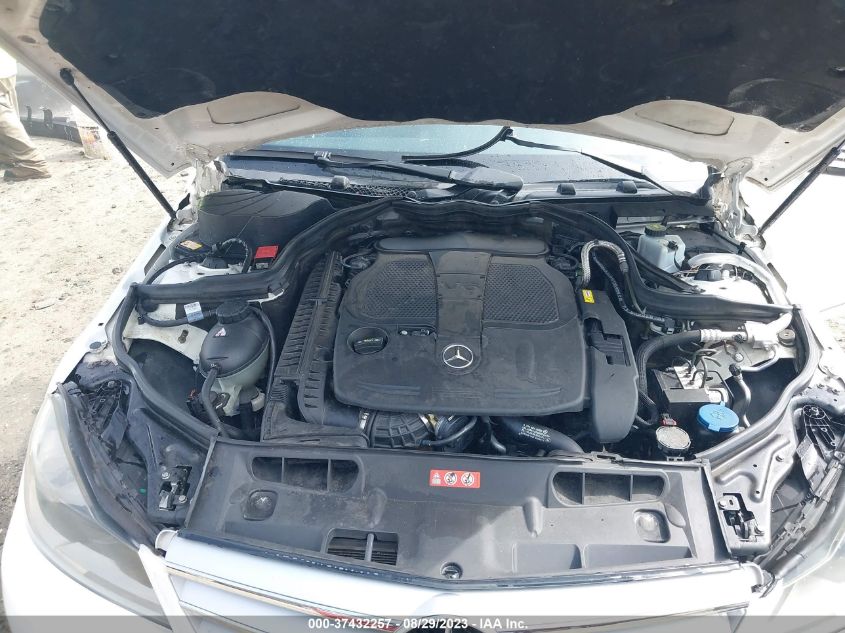 2013 MERCEDES-BENZ C-CLASS C 300 - WDDGF8AB7DA809531