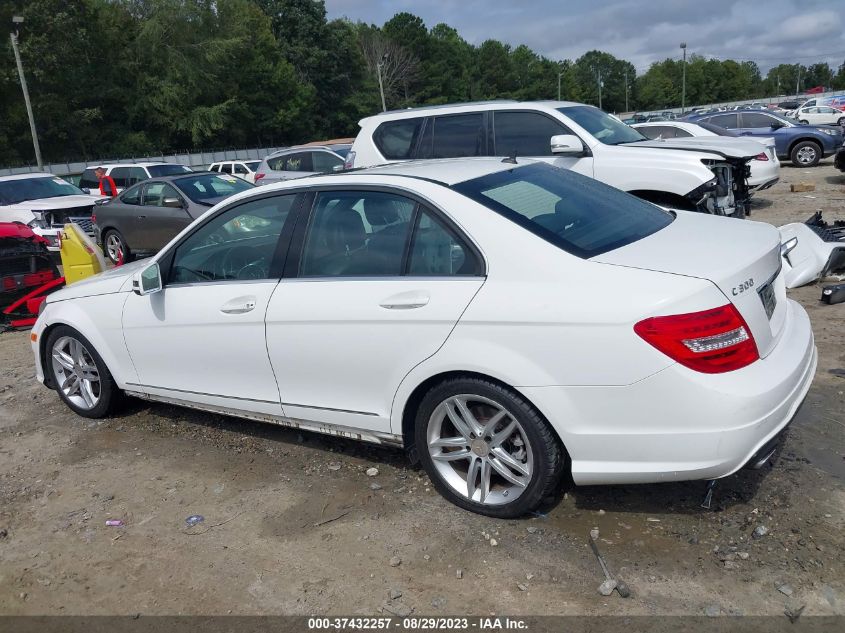 2013 MERCEDES-BENZ C-CLASS C 300 - WDDGF8AB7DA809531