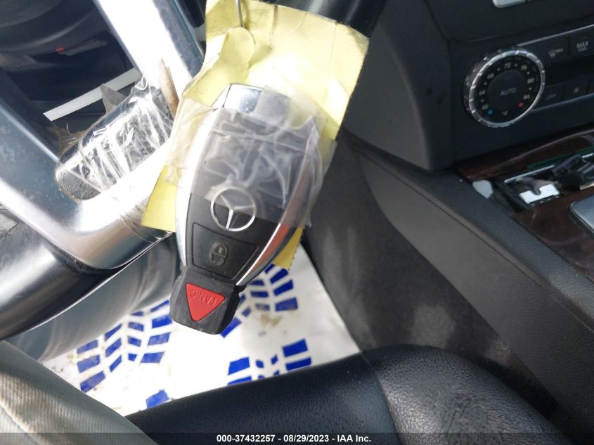 2013 MERCEDES-BENZ C-CLASS C 300 - WDDGF8AB7DA809531