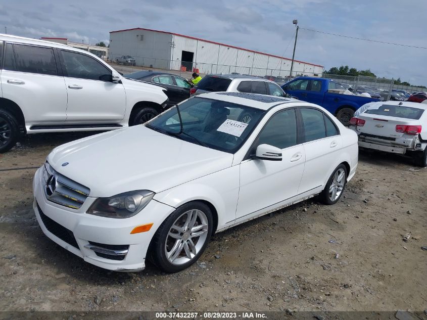 2013 MERCEDES-BENZ C-CLASS C 300 - WDDGF8AB7DA809531
