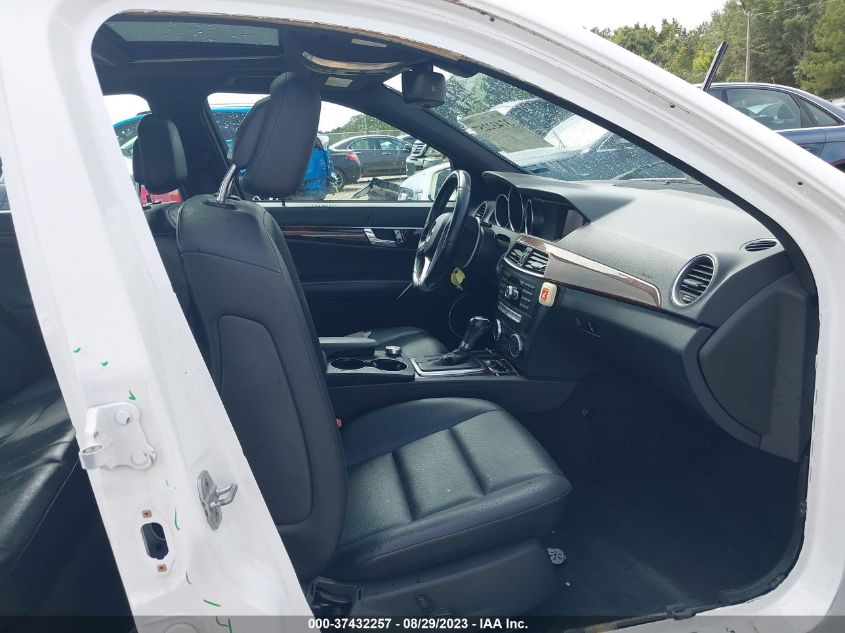 2013 MERCEDES-BENZ C-CLASS C 300 - WDDGF8AB7DA809531