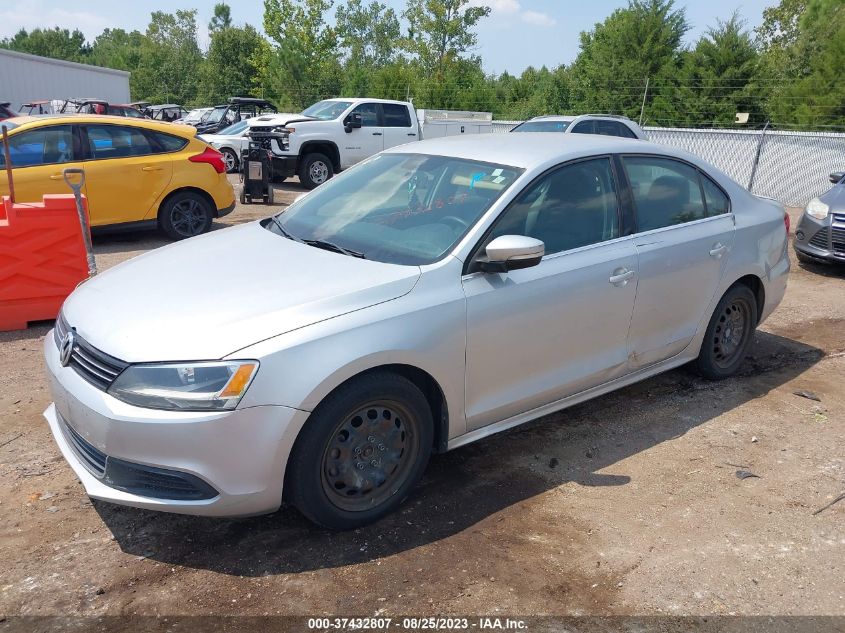 2013 VOLKSWAGEN JETTA SEDAN SE - 3VWDP7AJ4DM282897