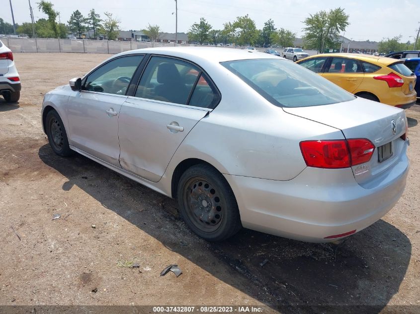 2013 VOLKSWAGEN JETTA SEDAN SE - 3VWDP7AJ4DM282897