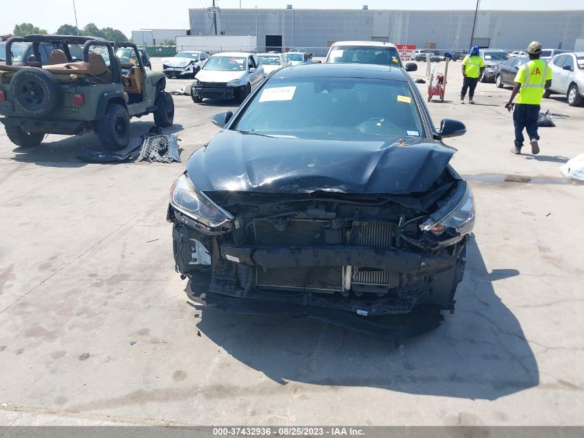 2018 HYUNDAI SONATA LIMITED - 5NPE34AB4JH675620